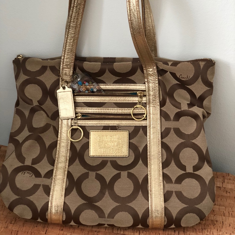 Authentic Poppy Coach Tote art glam